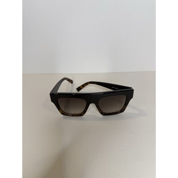Le Specs Subdimension Sunglasses Black Tortoise Frame Gradient Lenses 1702092 - Picture 1 of 8
